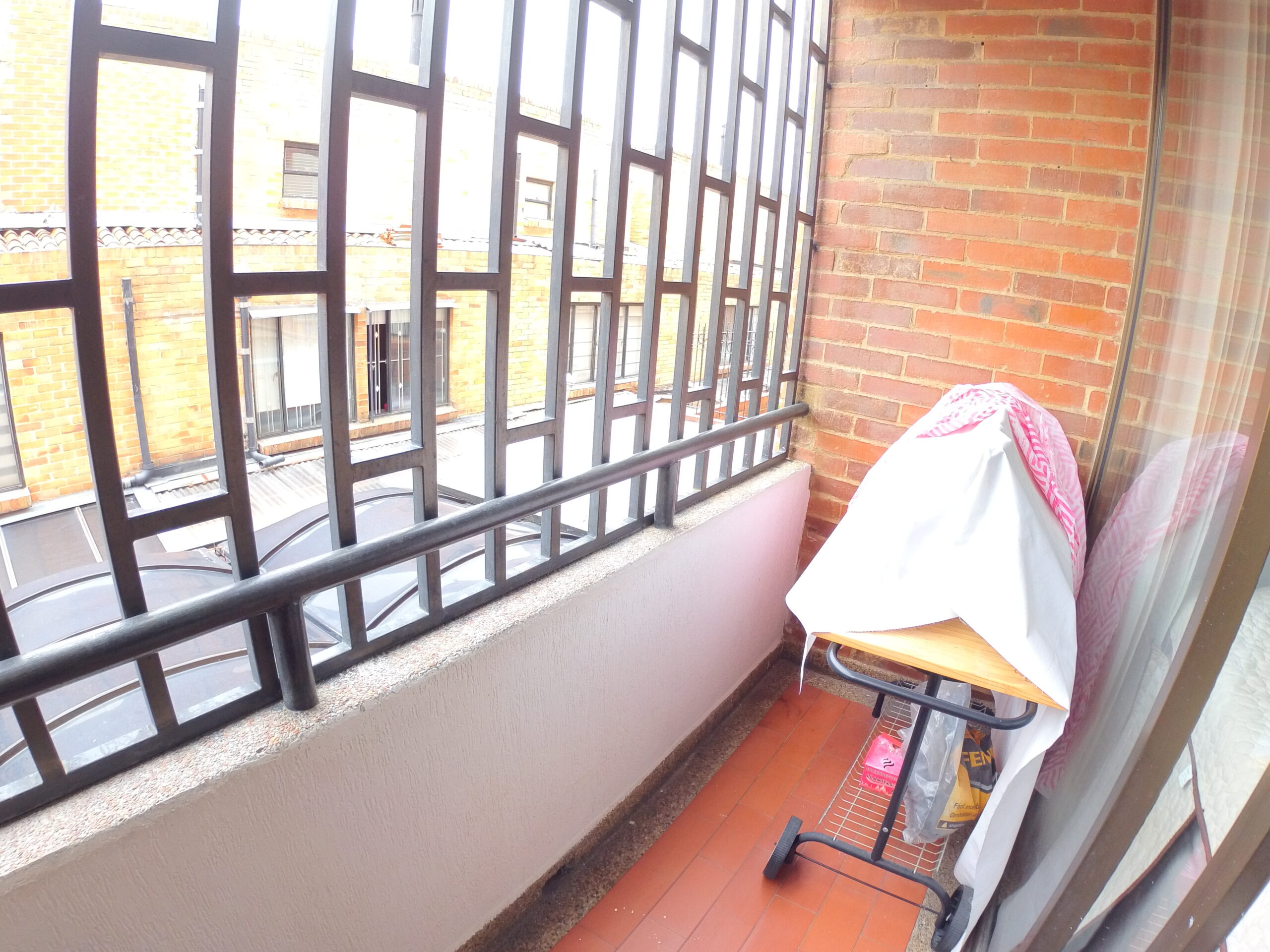 APARTAMENTO EN CEDRITOS USAQUÉN PISO 2 - Imagen 4